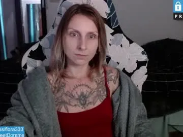 mesmerizing_tati333 Image 5
