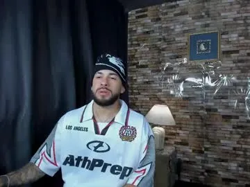 mia_and_vincentt – webcam model profile photo