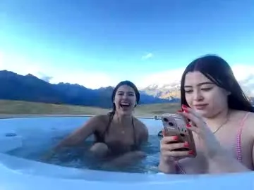 NickiMaldini – webcam model profile photo Image 4