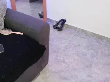 ukk_bit – webcam model profile photo Image 10