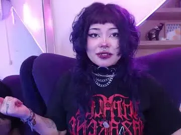 ANGELonDUTY – webcam model profile photo Image 4