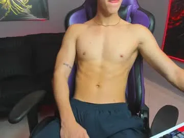 michael_twink18 Image 16