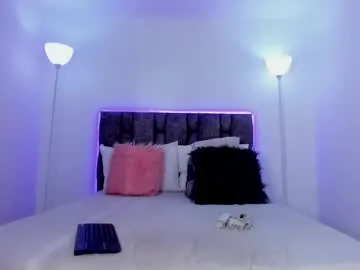 StarKristy – webcam model profile photo Image 6