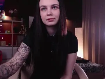 MinniMia – webcam model profile photo Image 12