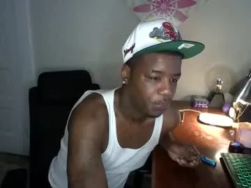 pinkadele – webcam model profile photo Image 3