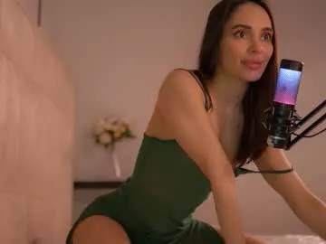 onlygia – webcam model profile photo Image 11