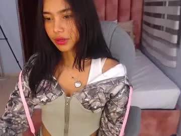 wellicaren – webcam model profile photo Image 12