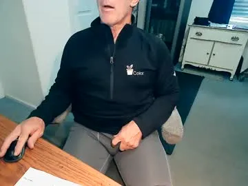 maca-moon – webcam model profile photo Image 17