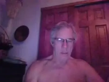 maca-moon – webcam model profile photo Image 2