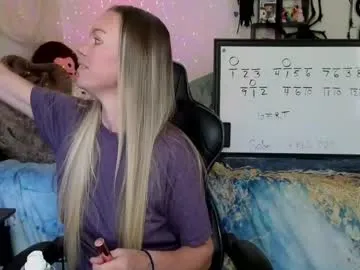 to4ka-gi – webcam model profile photo Image 15