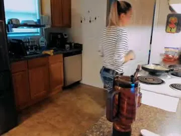 to4ka-gi – webcam model profile photo Image 8