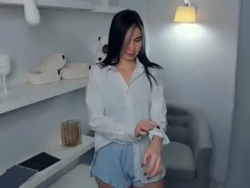 chabibiann – webcam model profile photo Image 12