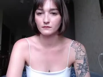 LoveAndSex24 – webcam model profile photo Image 3