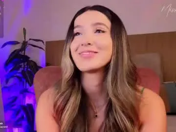 PeachGirl – webcam model profile photo Image 3