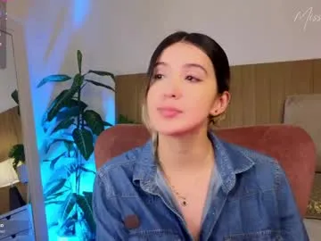 PeachGirl – webcam model profile photo Image 6