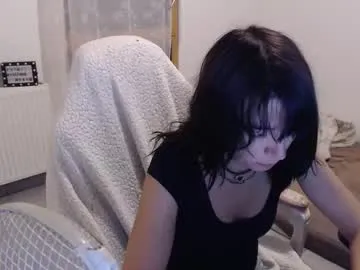 nami_sam – webcam model profile photo Image 8
