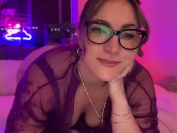 mafee_saenz – webcam model profile photo Image 6