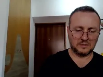 xunybany – webcam model profile photo Image 12