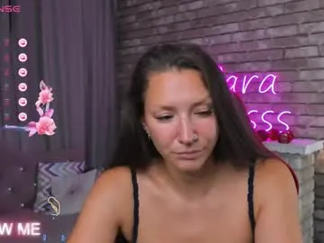 LuxBby – webcam model profile photo Image 12