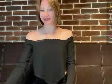 MiaLiaHot – webcam model profile photo Image 9