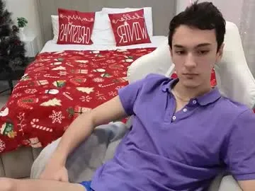 SheOnShe – webcam model profile photo Image 11