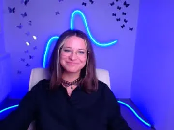 blondevelvet42 – webcam model profile photo Image 8