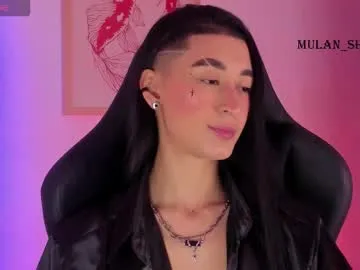 heyhorny_cb – webcam model profile photo Image 16