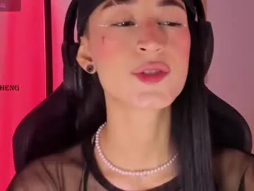 heyhorny_cb – webcam model profile photo Image 7