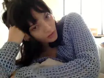 SquirtalPussy – webcam model profile photo Image 10