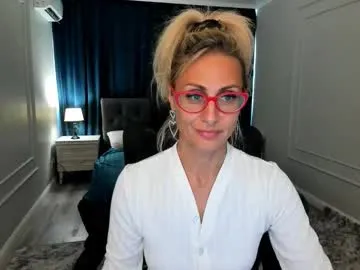 coconutcatin – webcam model profile photo Image 11