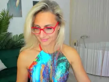 coconutcatin – webcam model profile photo Image 15