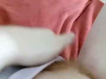 mykittyneedsuu Image 16