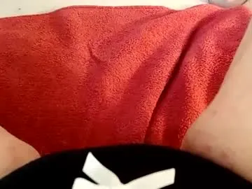 mykittyneedsuu Image 2