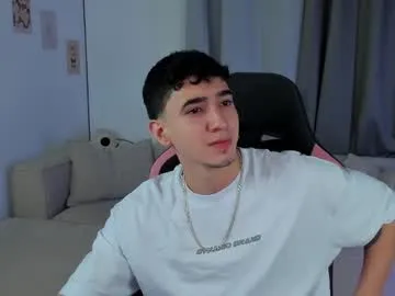 MurkaLux – webcam model profile photo Image 3