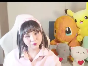 shiny-lily – webcam model profile photo Image 12