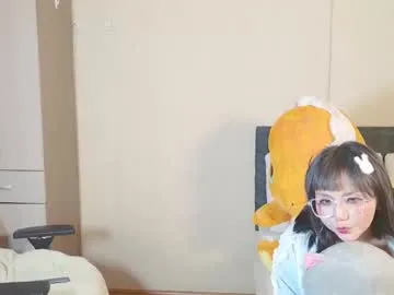 shiny-lily – webcam model profile photo Image 15