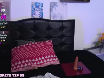 millemimi – webcam model profile photo Image 13