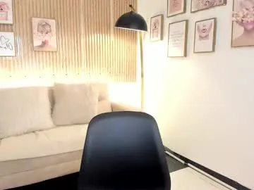 MiaTonyy – webcam model profile photo Image 12