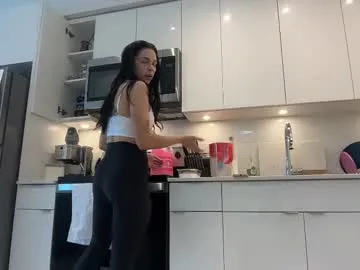 diffgirls1-1 – webcam model profile photo Image 2