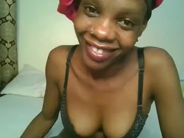 Ellidi – webcam model profile photo Image 16