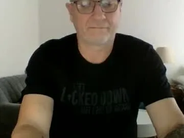 bunnydollstella – webcam model profile photo Image 8