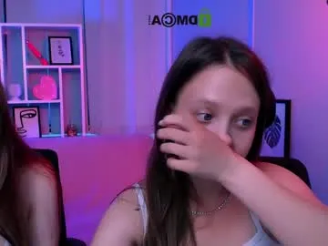 xlunami – webcam model profile photo Image 6