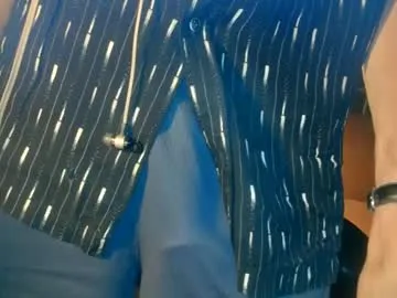 shiny-lily – webcam model profile photo Image 14