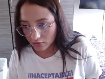 mariana__roe – webcam model profile photo Image 7