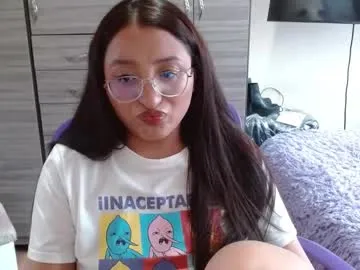 mariana__roe – webcam model profile photo Image 8