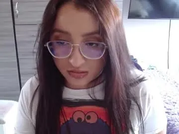 mariana__roe – webcam model profile photo Image 9