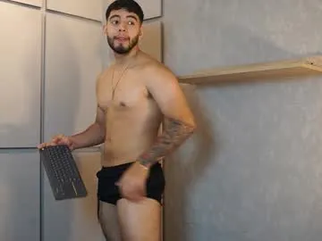 mara_summer – webcam model profile photo Image 2