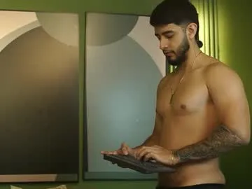 mara_summer – webcam model profile photo Image 6