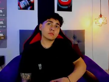 ANGELonDUTY – webcam model profile photo Image 16