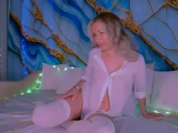 LoveAndSex24 – webcam model profile photo Image 2